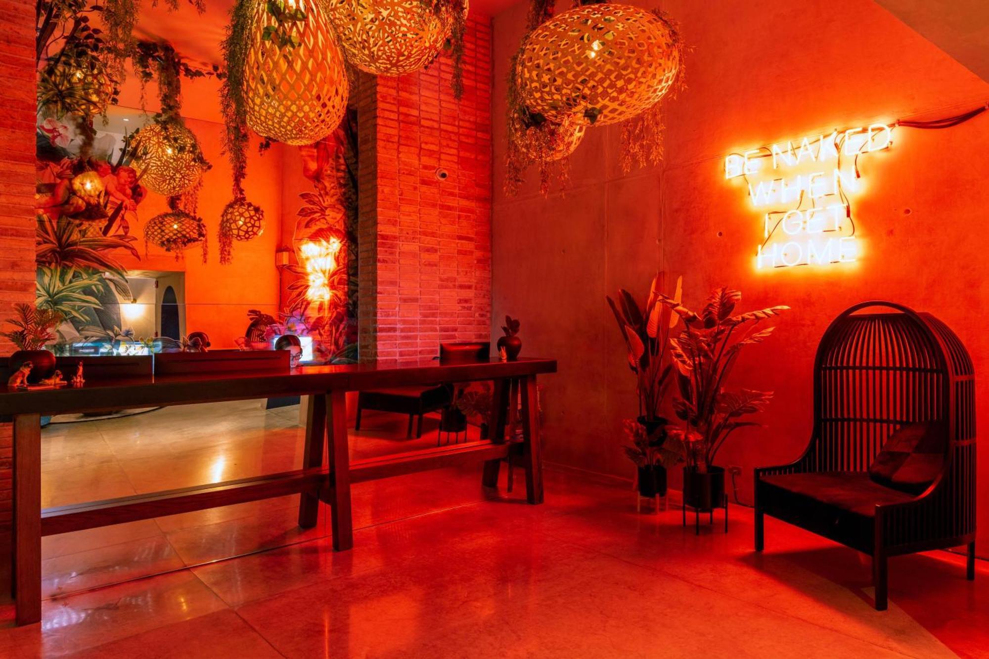 Firefly At 29, City Views And Wonderland Vibes! Hatillo  Kültér fotó